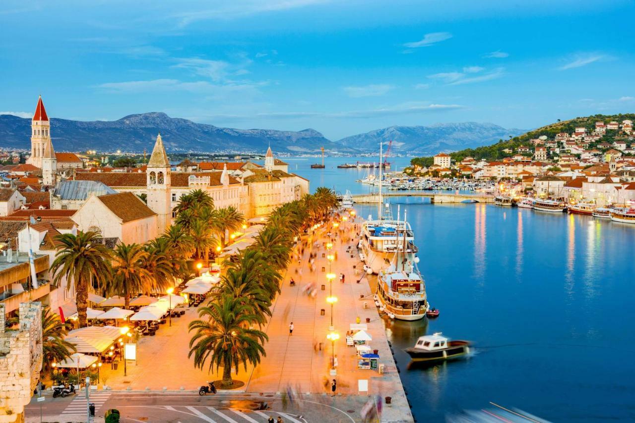 Magnolia 4* Luxury In Town Center Trogir