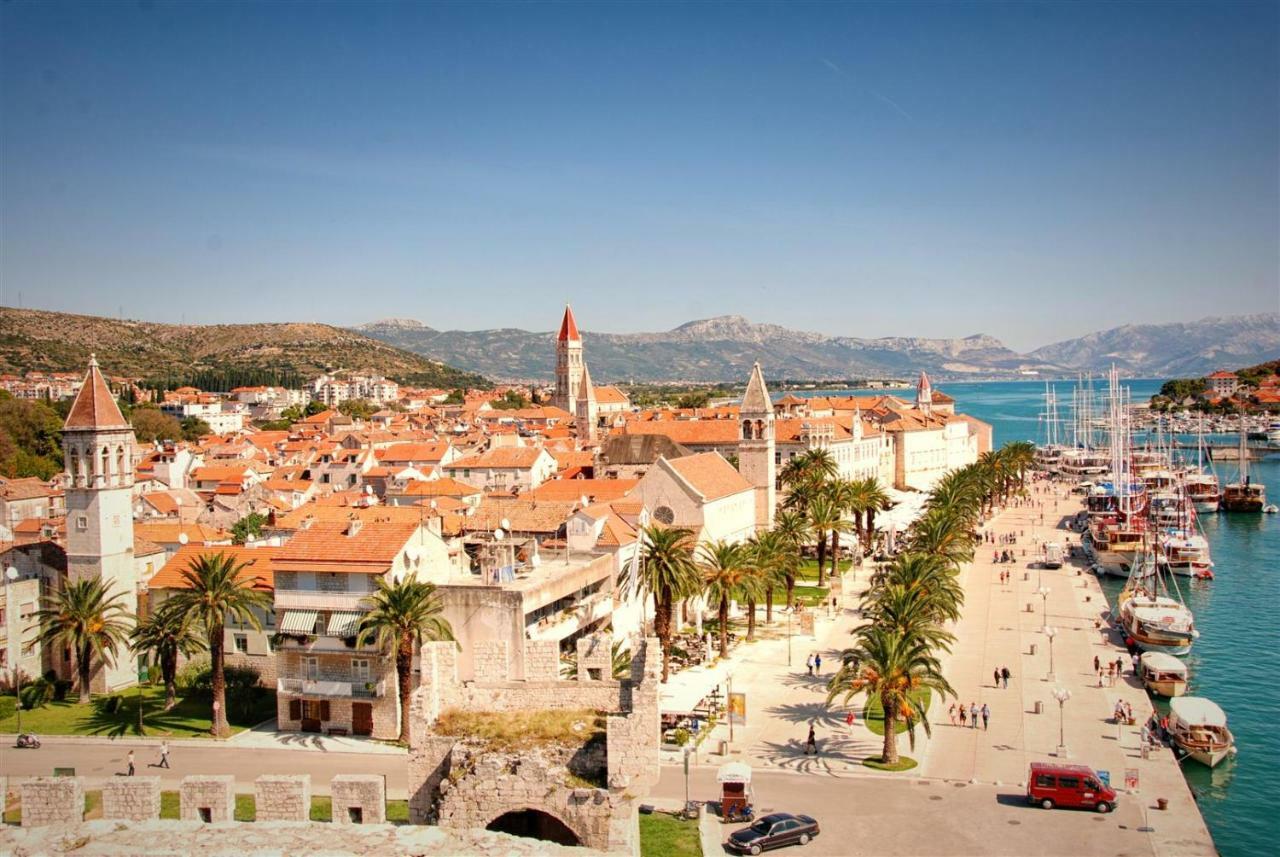 Magnolia 4* Luxury In Town Center * Trogir